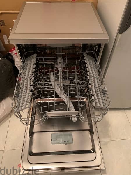 غسالة أطباق أريستون - Ariston dishwasher 17