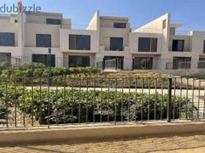 Town house middle For Sale in Sodic East 6