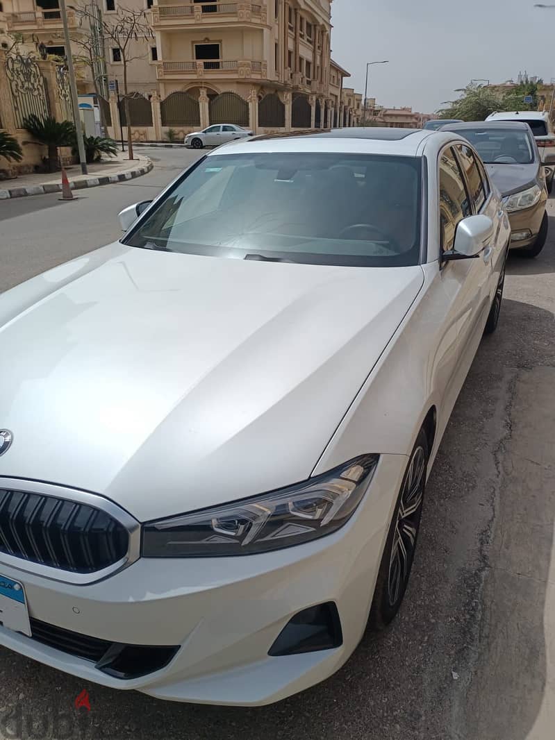 بي ام دبليو  BMW 320i Luxury 2024 5