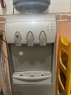 مبرد مياه dispenser