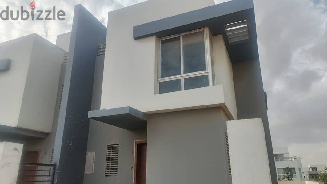 town house in hyde park land 300 m 5th settlement downpayment and instalment 12