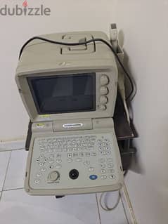 اجهزة طبية وفرش للبيع تصفية مركز طبي 0