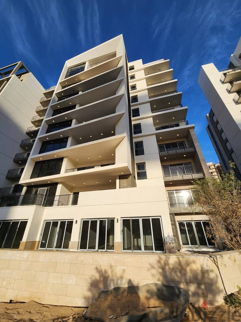 3-bedroom apartment, finished, with air conditioners and kitchen cabinets, for sale in the first towers in the Fifth Settlement, minutes from the AUC 2