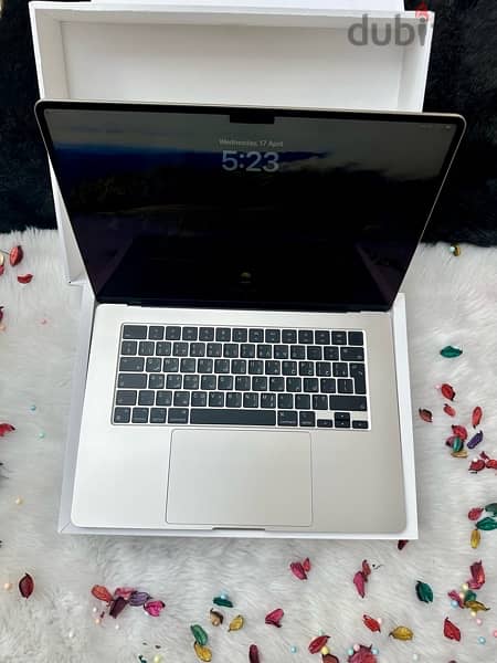 Apple MacBook Air 15' M2, 100% BT, with Box like new. 5
