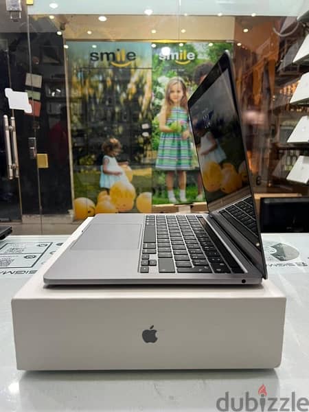 MacBook pro m1 2020 like new لم يستخدم تقريباً 1