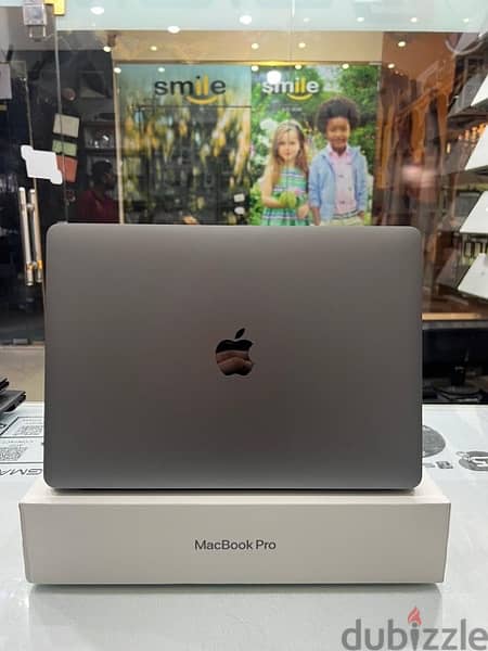 MacBook pro m1 2020 like new لم يستخدم تقريباً 3