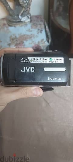 كاميرة JVC