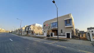 Villa LV with basement Ready to move in Villette Sodic - New Cairo For Sale