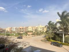 شقة 270م بحري علي حديقة البنفسج فيلات 12 التجمع الأول القاهرة الجديدة Banafseg 12 Villas 1st Settlement New Cairo
