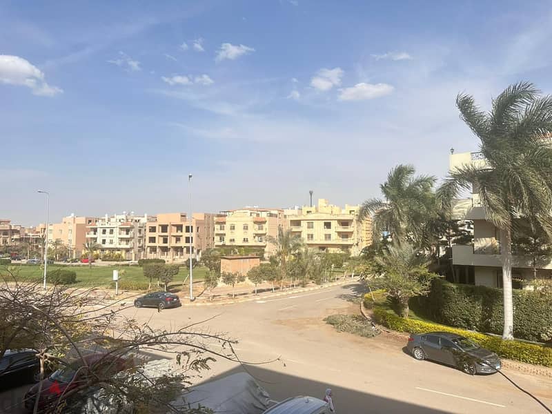 شقة 270م بحري علي حديقة البنفسج فيلات 12 التجمع الأول القاهرة الجديدة Banafseg 12 Villas 1st Settlement New Cairo 0