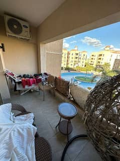 For rent super lux apartment over looking the pool in Dream land