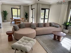 For rent fully furnished modern apartment in Eastown 0