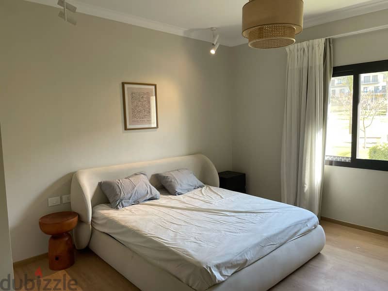 For rent fully furnished modern apartment in Eastown 4