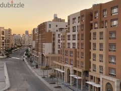 Apartment 149 sqm ready to move finished with kitchen and air conditioners in Al-Maqsad the new capital next to Madinaty and close to the new cairo