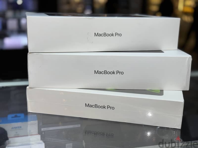MacBook Pro m3/ 512g -18 ram 14 inch 3