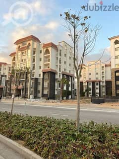 شقة بسعر مميز جاهز للسكن كمبوند R3 العاصمة الادارية