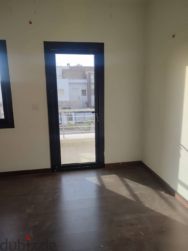 town house with kitchen & ACs for rent in Hyde park compound new Cairo Fifth settlement 5