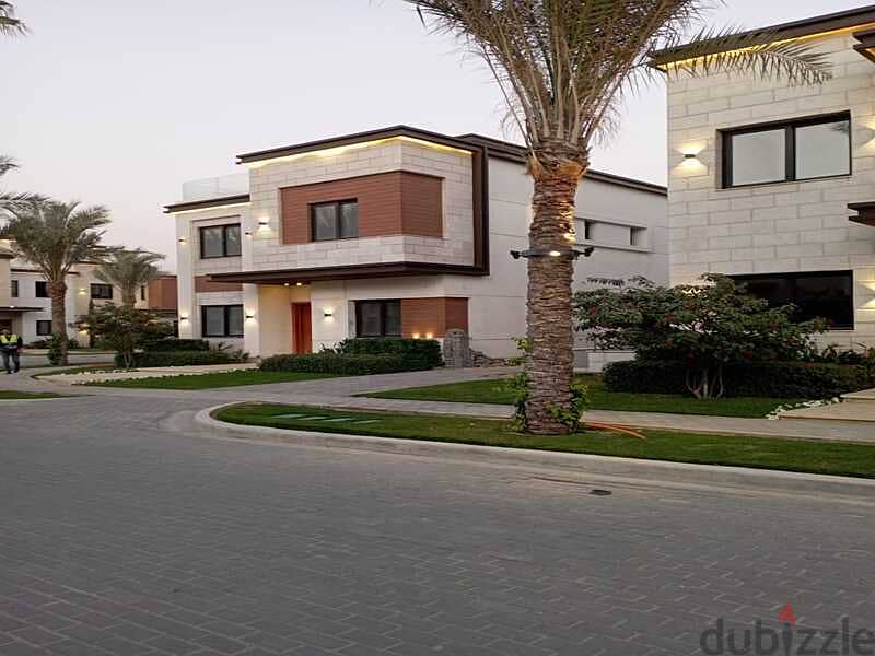 Town house 225 m corner for sale at Azzar 2 3