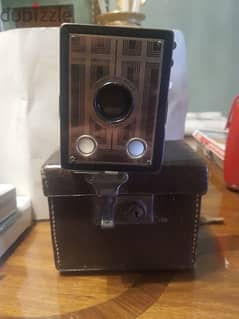Kodak Brownie Junior Six-20 box camera- كاميرا كوداك براونى جونيور