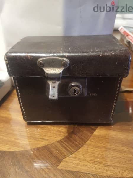 Kodak Brownie Junior Six-20 box camera- كاميرا كوداك براونى جونيور 3