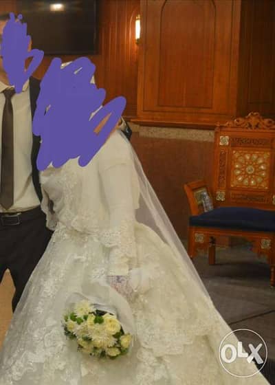 Wedding dress