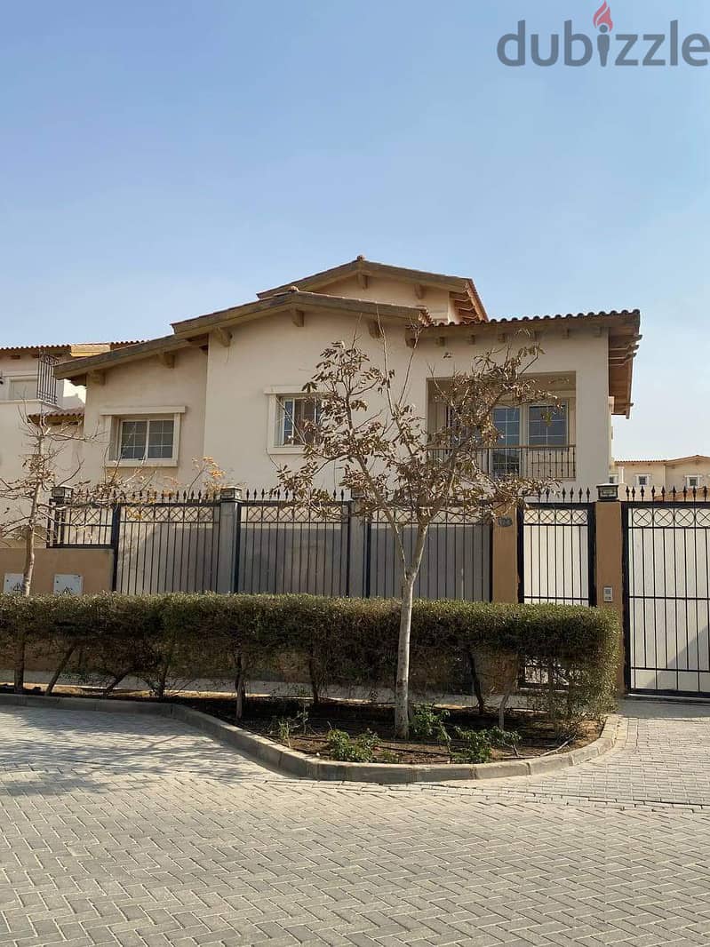 family villa for sale in hyde park new cairo 5