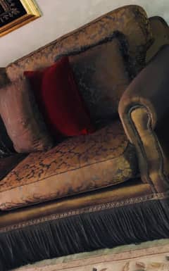 Elegant large beechwood Sofa 0