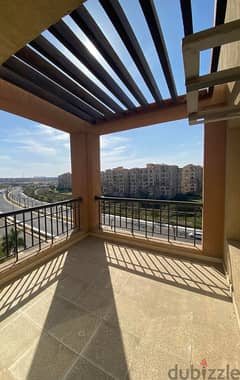 Apartment for sale installments 200m ready to move in madinaty phase B8