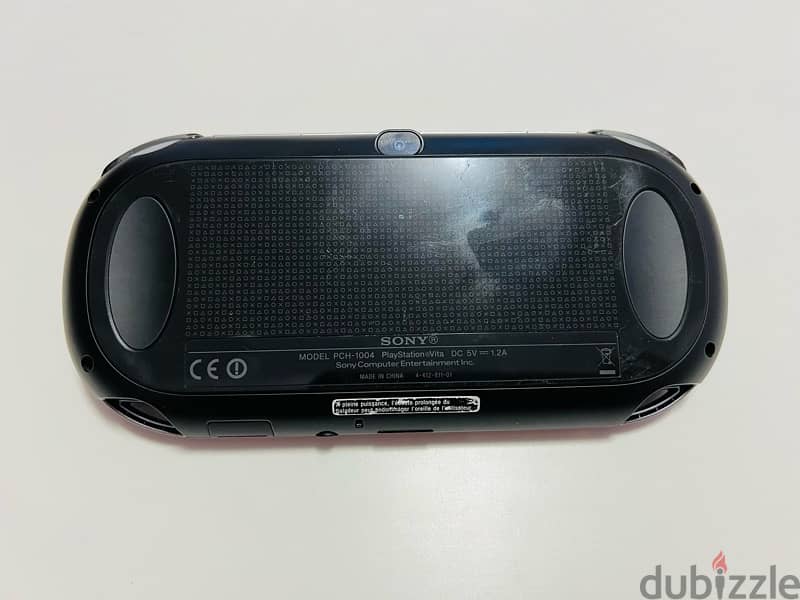 PS Vita 1000 OLED black 10
