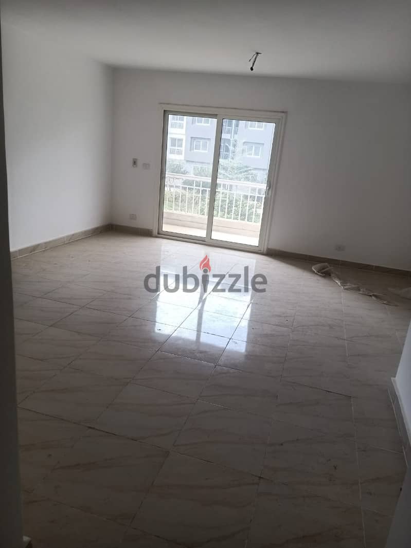 New apartment in Madinaty, 114 meters in B12 View Garden 5