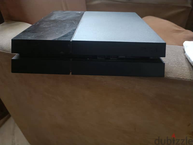 PS 4  بلايستيشن ٤ للبيع 3