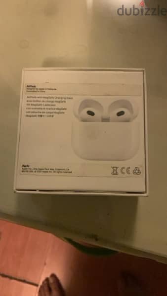 air pods 3rd generation used only 2 weeks 0