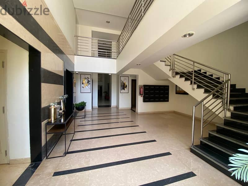 شقة 3 غرف 225 متر بمطبخ وتكيفات للأيجار في ذا سيراس في أبتاون كايرو 3