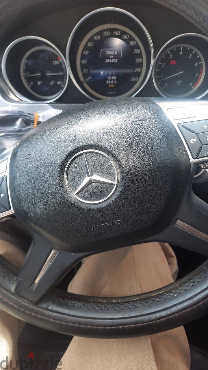 Mercedes Benz C 180 model 2013 6