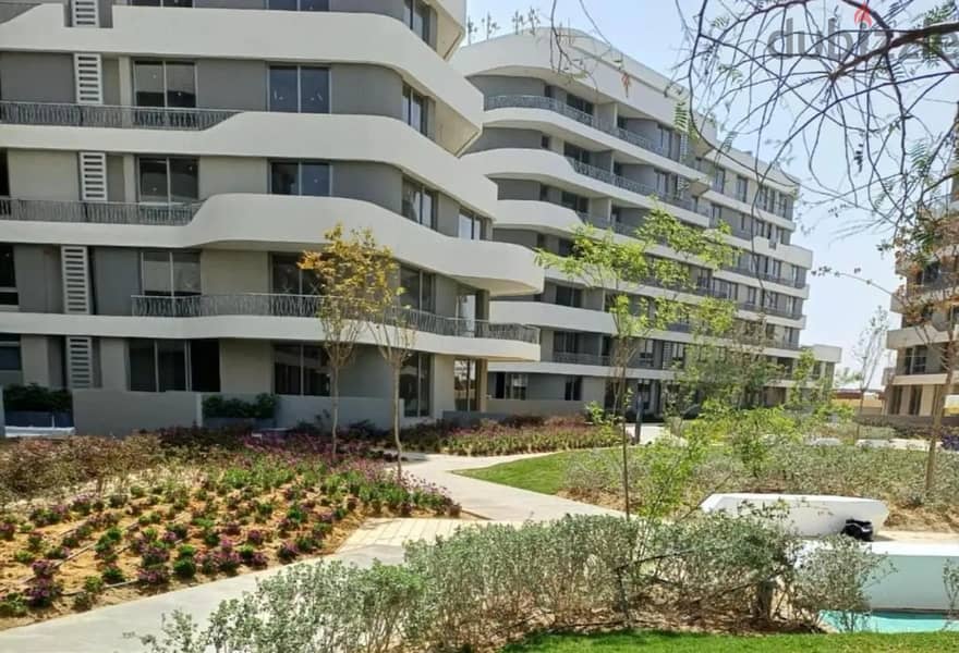 apartment 120m with big  garden and swimming pool  in Bloomfieds Down Payment 15% 6
