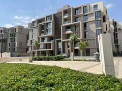شقة للبيع 3 غرف استلام فوري في كمبوند ايستاون في قلب التجمع الخامس بجوار الجامعة الامريكية AUC