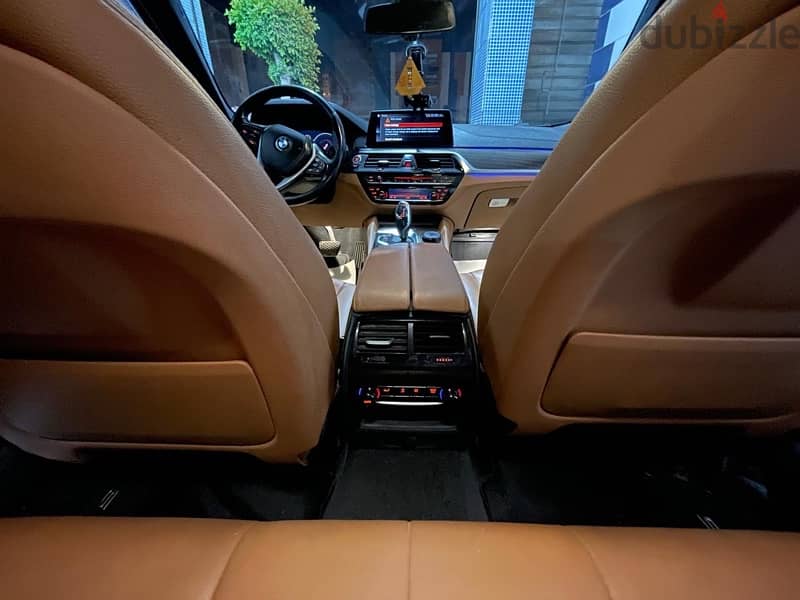 BMW 520 2019 Luxury 8