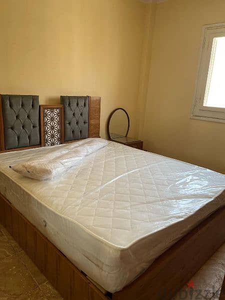 غرفة نوم جديدة ١٦٠ متر باالمرتبة عمولة خشب دمياطى . 1