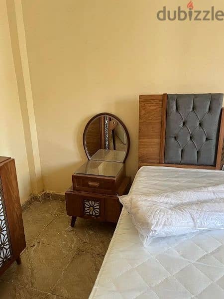 غرفة نوم جديدة ١٦٠ متر باالمرتبة عمولة خشب دمياطى . 4