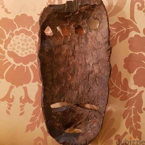 Ebony wood animal sculptures and masks  خشب ابانوس منحوتات جنوب افرقي 5