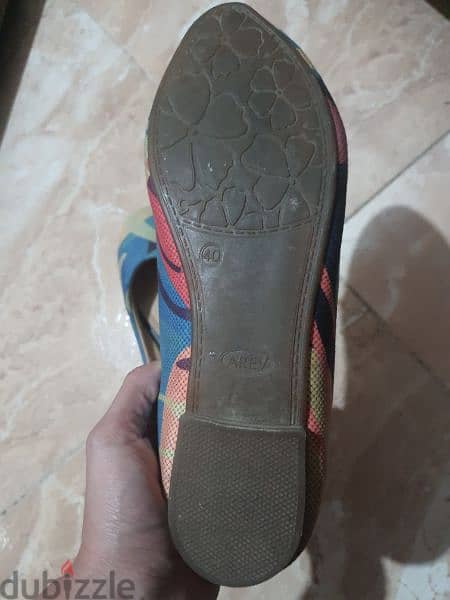 عدد ٢ حذاء باليرينا استعمال خفيف مقاس ٤٠ماركة دريمز و كانفا 2