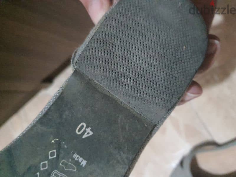 عدد ٢ حذاء باليرينا استعمال خفيف مقاس ٤٠ماركة دريمز و كانفا 6
