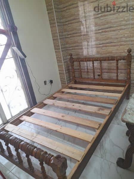 سرير ١٢٠×١٩٠ خشب عمولة موجود في مدينة العبور 1