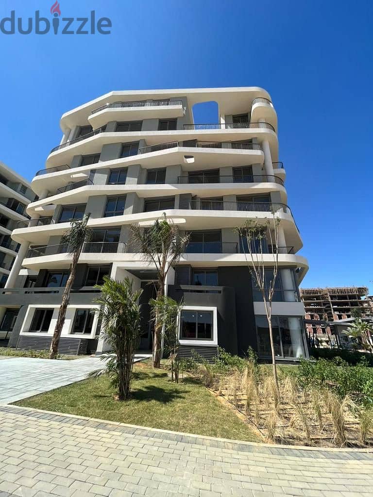135 sqm apartment with garden for immediate delivery in the heart of the New Administrative Capital in Armonia Compound 9
