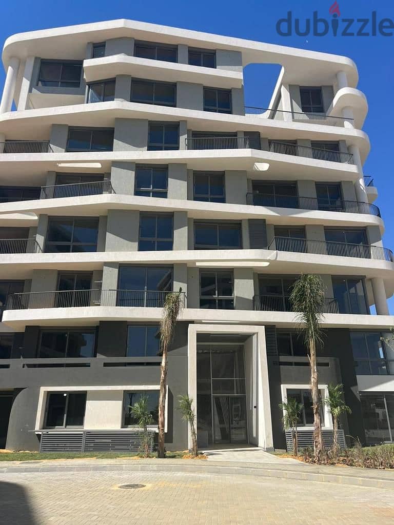 135 sqm apartment with garden for immediate delivery in the heart of the New Administrative Capital in Armonia Compound 19
