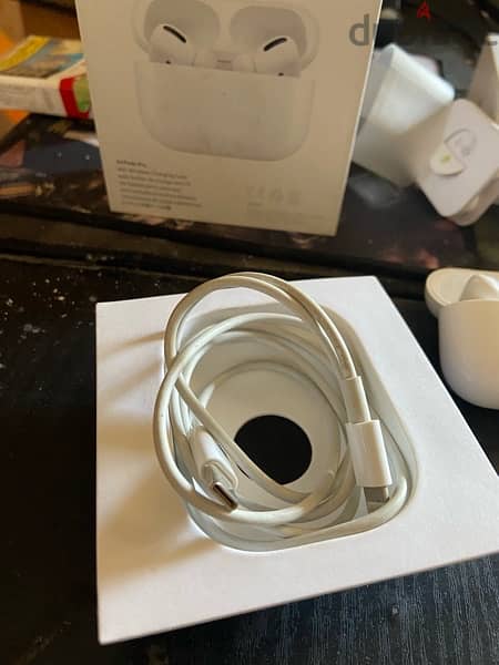 Airpods Pro 1 Used Like New Full Accessory 2