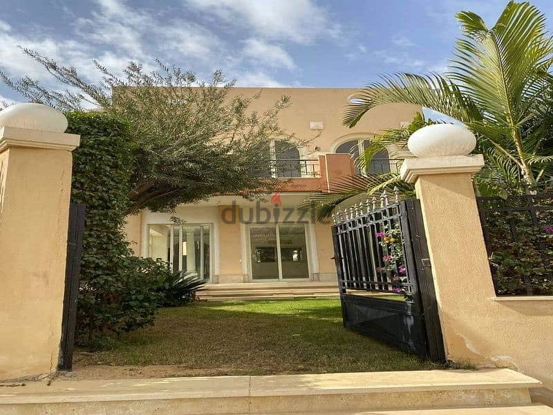 Townhouse villa 255 meters for sale, immediate receipt, in La Vista, New Cairo, next to the Fifth Settlement, with a 20% discount 2