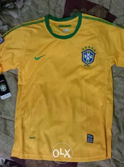 Brazil Nike t-shirt size L