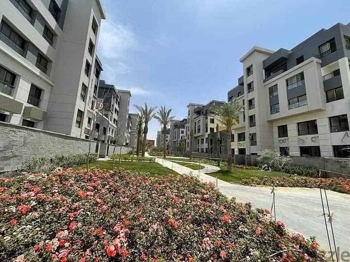 شقه + روف  255 متر للبيع في كمبوند في التجمع الخامس مطلوب 2,352 مليون apartment + roof for sale in compound in new cairo asking for 2,352 million 3