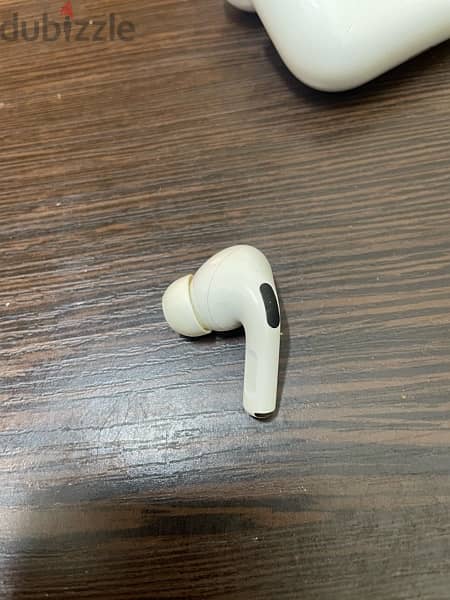 apple airpods pro 1 4